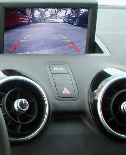 DYNAMISCHE ACHTERUITRIJCAMERA - AUDI A1 (2013-2018)