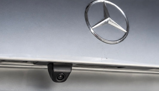 DYNAMISCHE RÜCKFAHRKAMERA - MERCEDES-BENZ C-KLASSE / CLA (2013-2018)